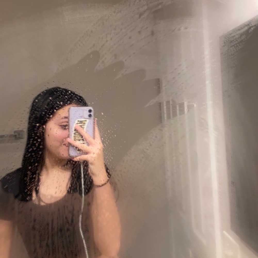 Meet your Posher, Jillian